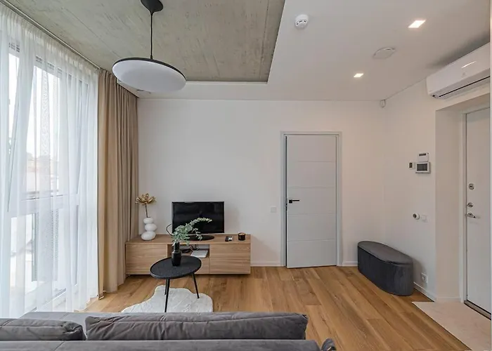 Apartament Comfortable 1 Bd Old Town By Hostlovers *